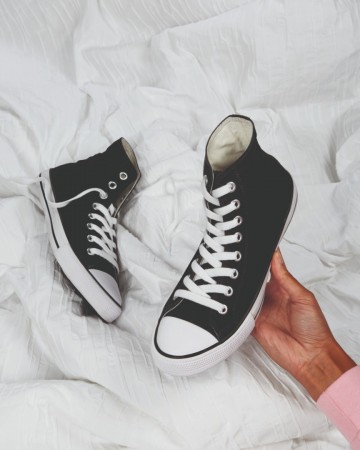 90253101m 2018 uncut02